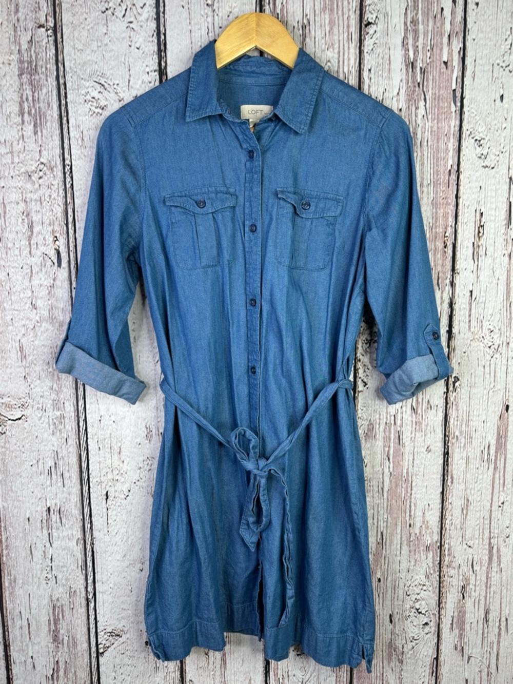 LOFT Blue Chambray Shirt Dress Size Medium‎ Petite MP Belted Roll Tab Sleeves